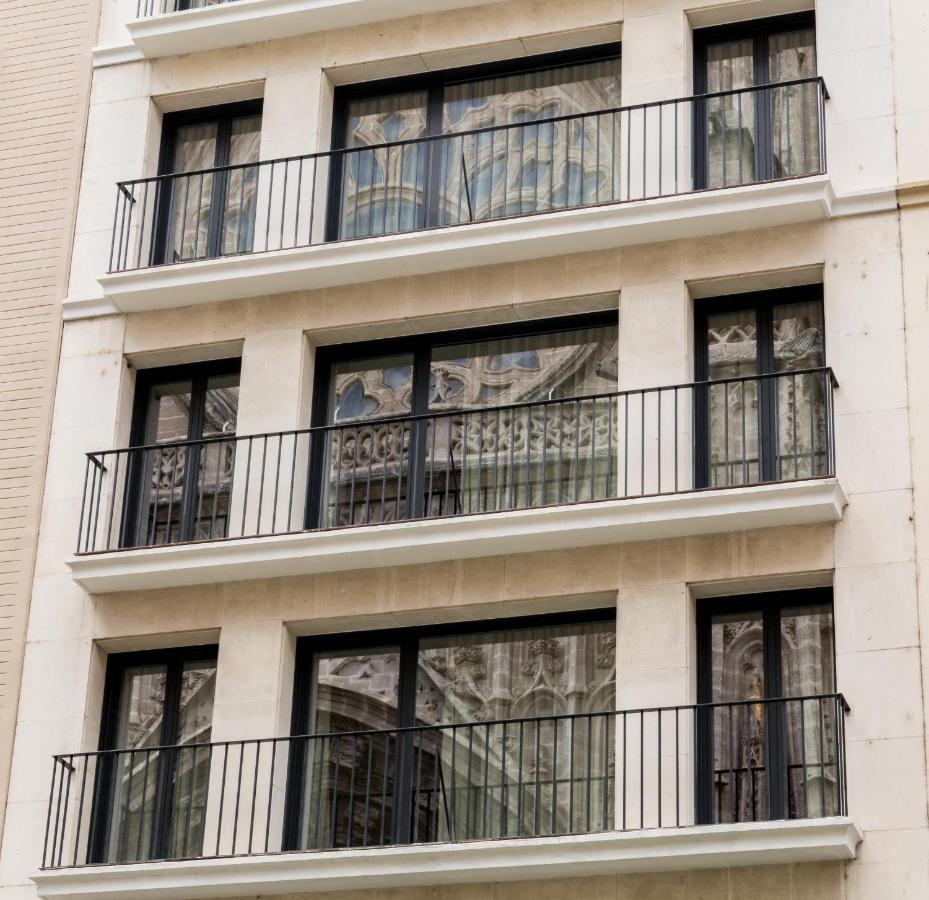 Puerta Catedral Suites Sevilla Eksteriør bilde