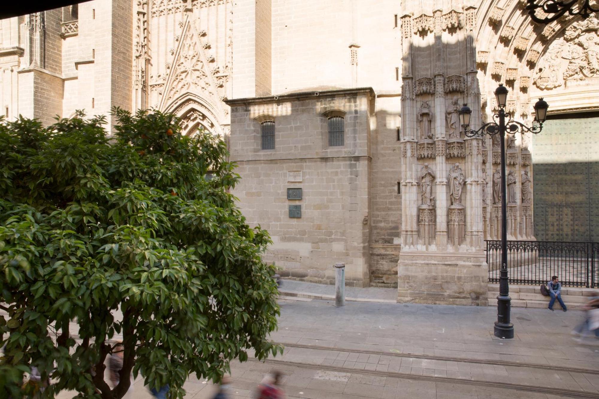 Puerta Catedral Suites Sevilla Rom bilde